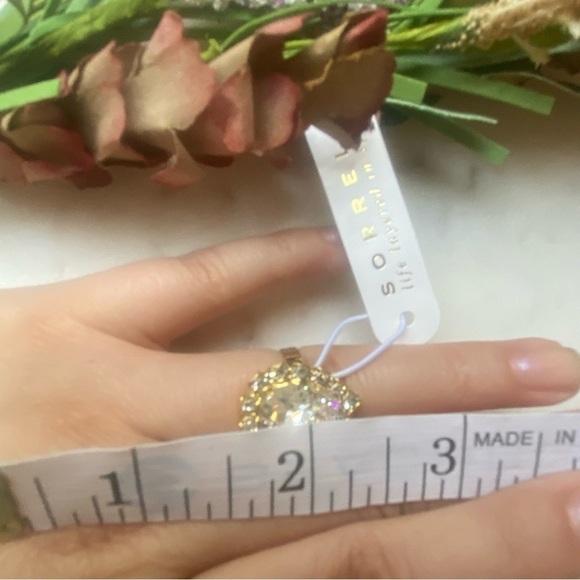 Sorrelli Giselle Pear Clear Crystal Gold Tone Halo Cocktail Ring Adjustable Fit - Picture 5 of 9
